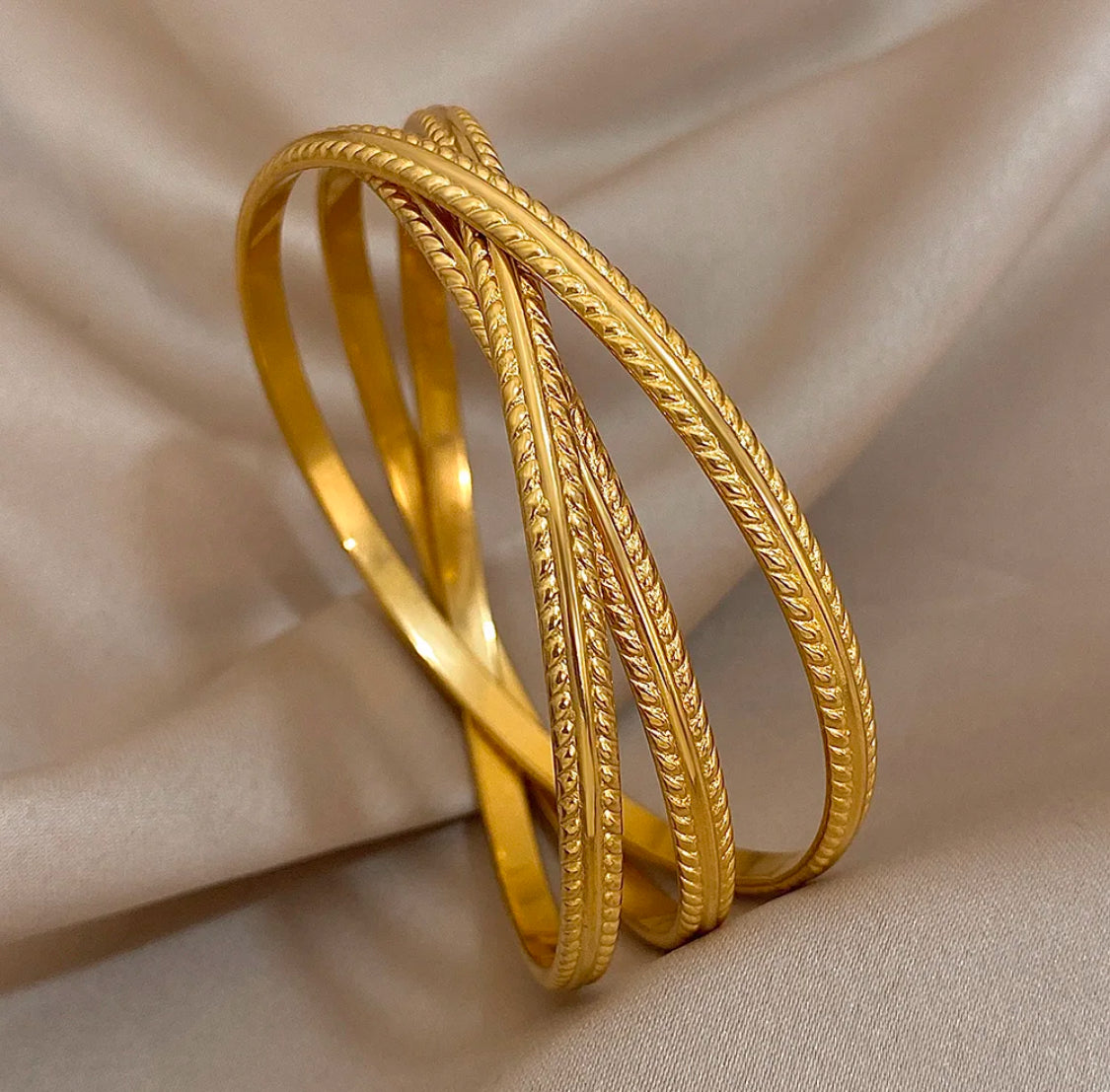 Elenor Bangles